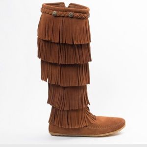 Minnetonka 5 layer fringe boots
